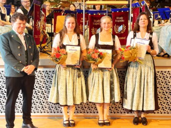 1Dr.Stern-Kronast-Astner-Riedl