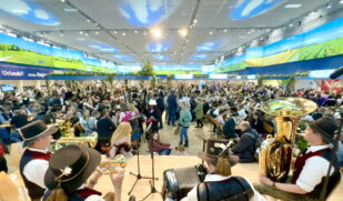 1Tanzlmusi auf Bayernbühne