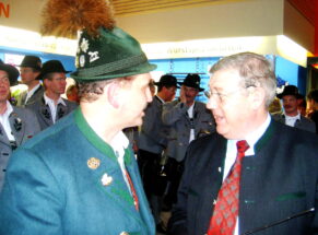1hö-Minister Miller 2004