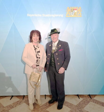 31b2f7f5-8282-453d-9c08-eedf90f41f35