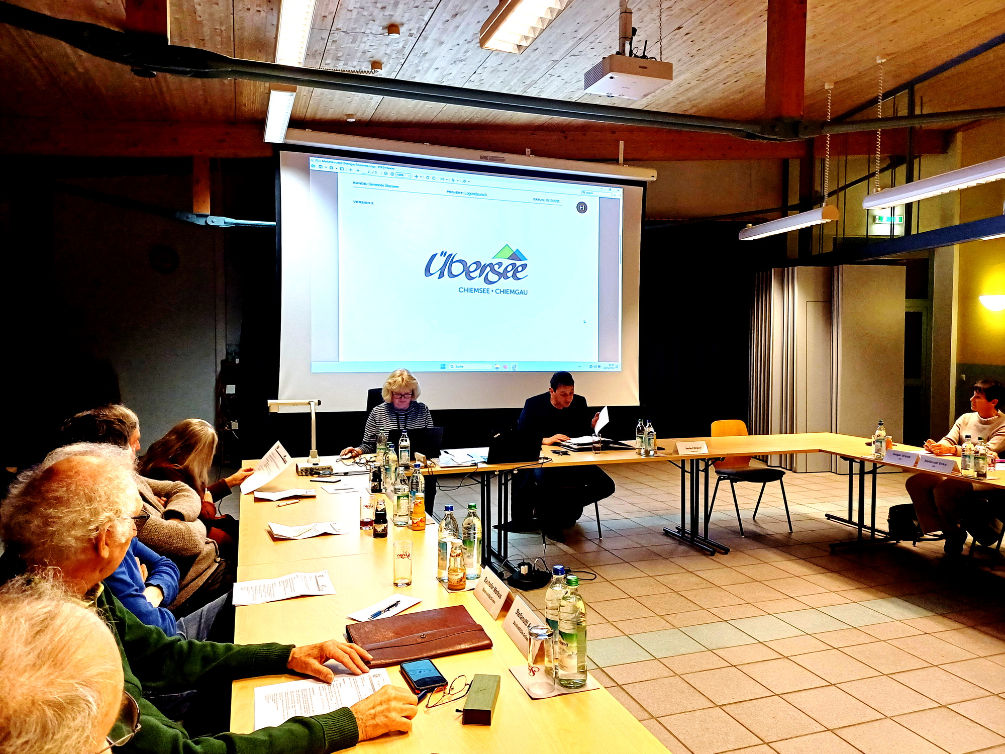 Neues-Logo-f-r-bersee-im-Chiemgau