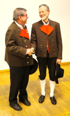 Ein Handschlag zur Übergabe