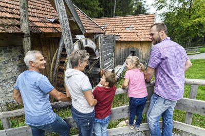FLM_Glentleiten_Ehn_Wetzsteinmacherei