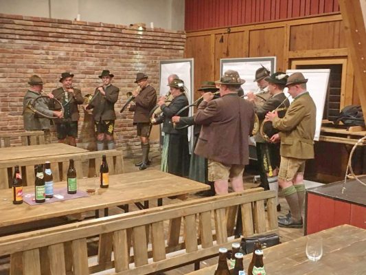 Inntaler Jagdhornbläser Leitung Anton Liegl