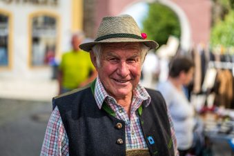 Trachtenmarkt-1500055