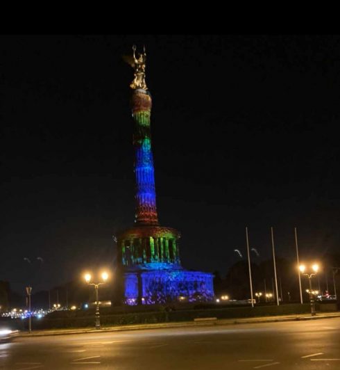 e71a64a9-53ea-4bf5-9195-908843a3a393